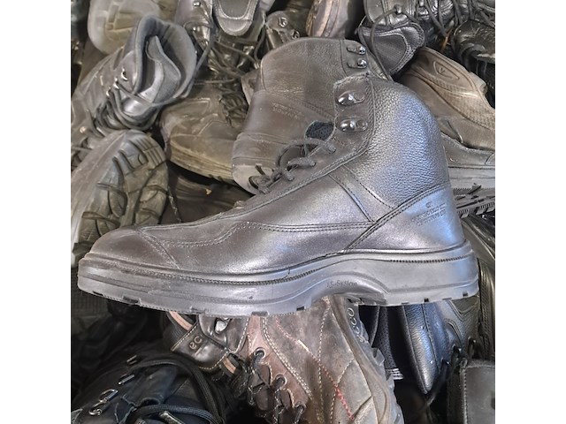 Partij diverse schoenen - afbeelding 2 van  13