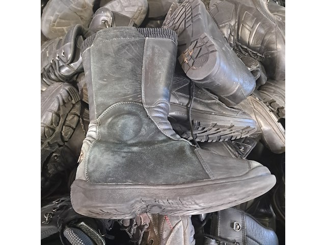 Partij diverse schoenen - afbeelding 3 van  13