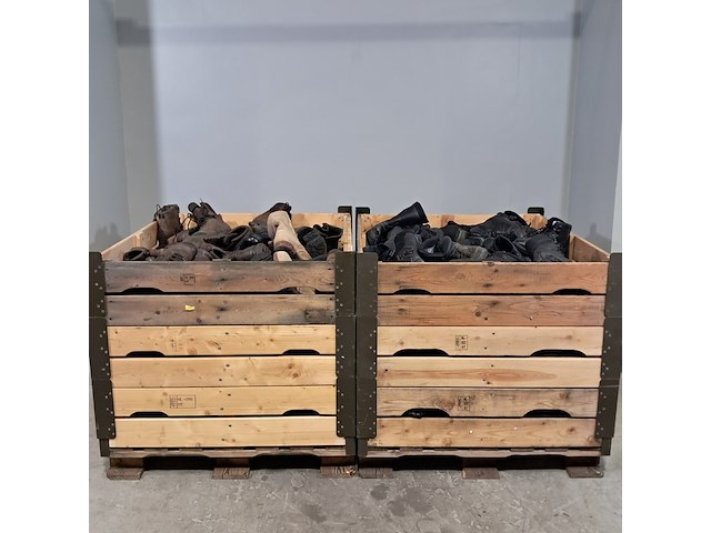 Partij diverse schoenen - afbeelding 1 van  13