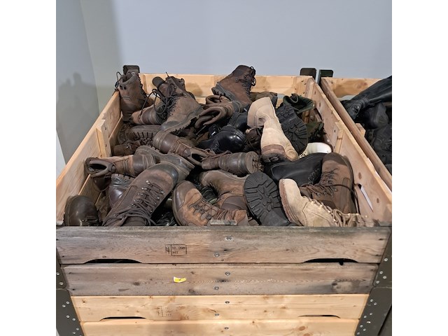 Partij diverse schoenen - afbeelding 6 van  13