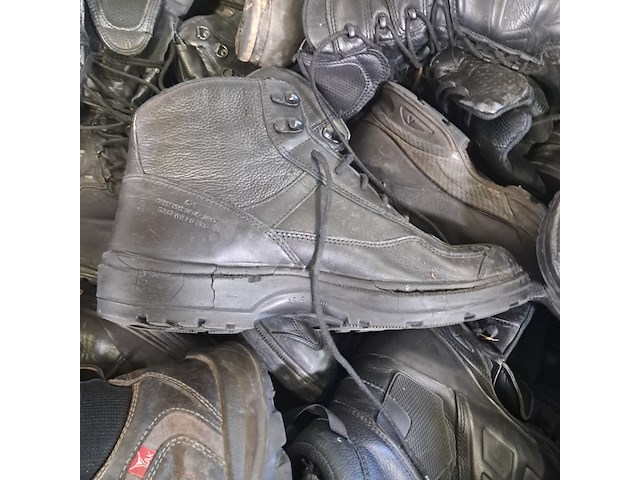 Partij diverse schoenen - afbeelding 13 van  13