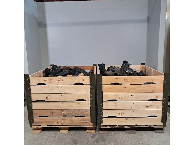 Partij diverse schoenen - afbeelding 1 van  16