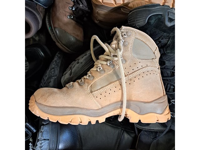 Partij diverse schoenen - afbeelding 11 van  16