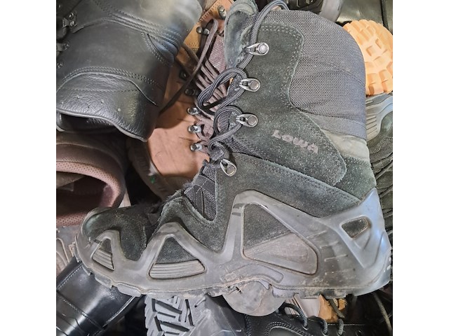 Partij diverse schoenen - afbeelding 12 van  16