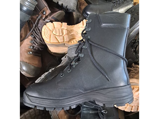 Partij diverse schoenen - afbeelding 16 van  16