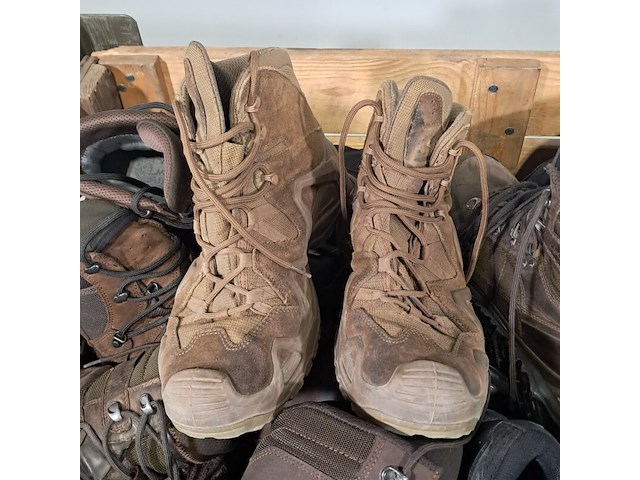Partij diverse schoenen - afbeelding 9 van  11