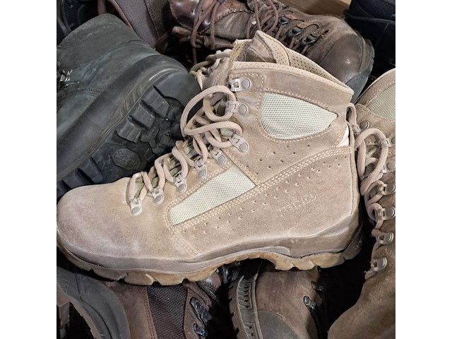 Partij diverse schoenen - afbeelding 10 van  11
