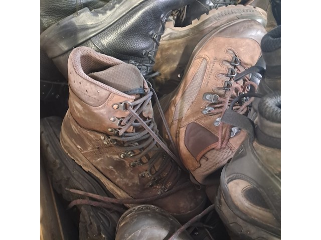 Partij diverse schoenen - afbeelding 2 van  13