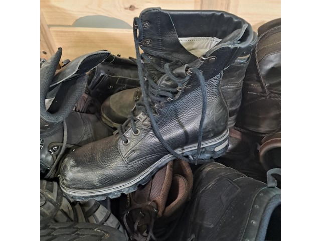 Partij diverse schoenen - afbeelding 4 van  13