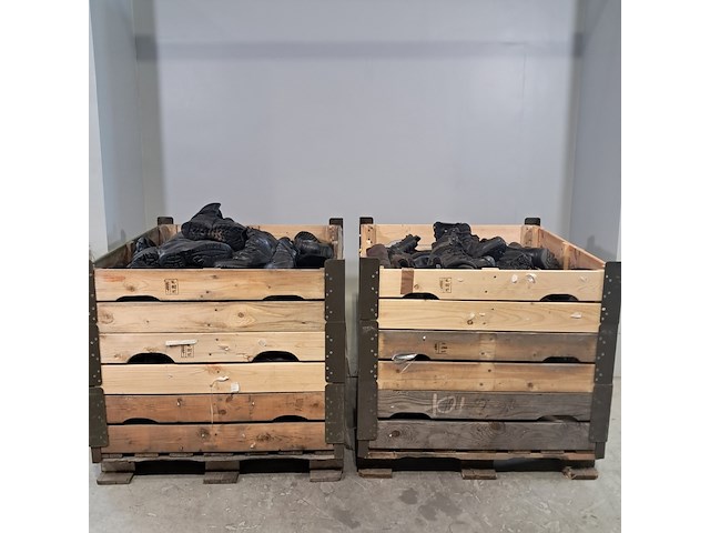 Partij diverse schoenen - afbeelding 1 van  13