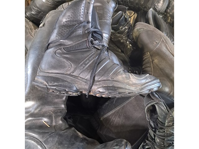 Partij diverse schoenen - afbeelding 10 van  13