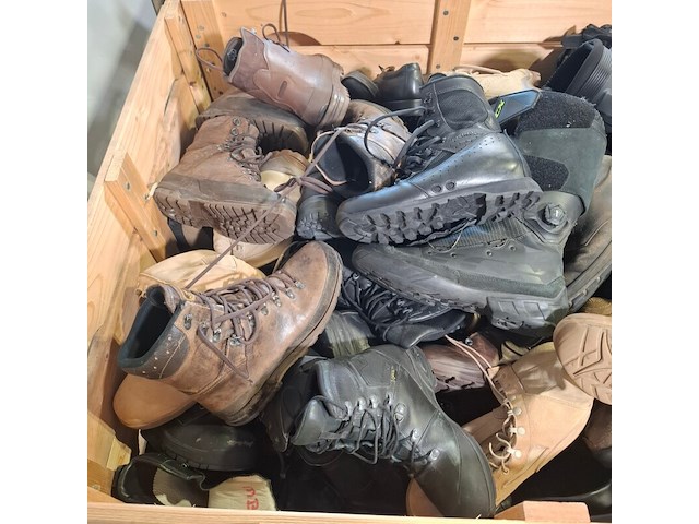 Partij diverse schoenen - afbeelding 11 van  13