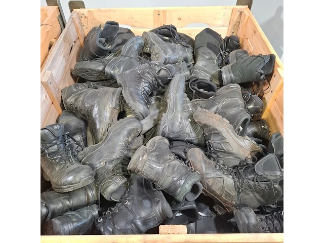Partij diverse schoenen - afbeelding 12 van  13