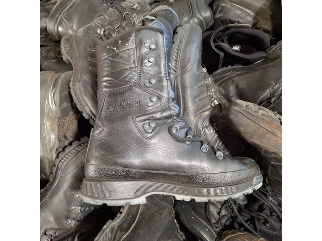 Partij diverse schoenen - afbeelding 13 van  13