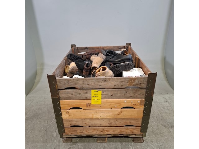 Partij diverse schoenen - afbeelding 1 van  8
