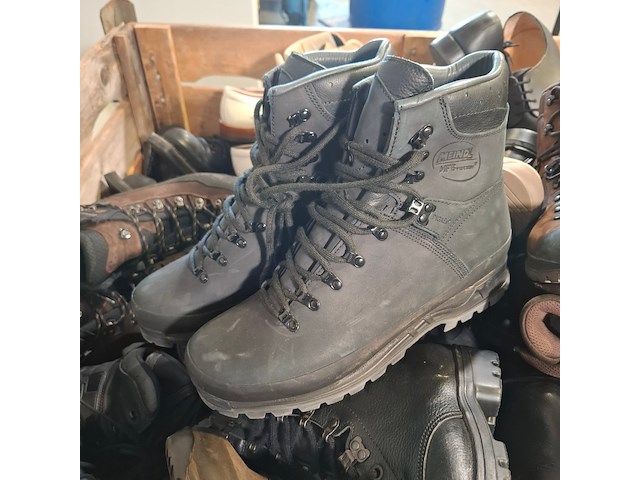 Partij diverse schoenen - afbeelding 4 van  8
