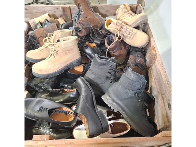 Partij diverse schoenen - afbeelding 7 van  8
