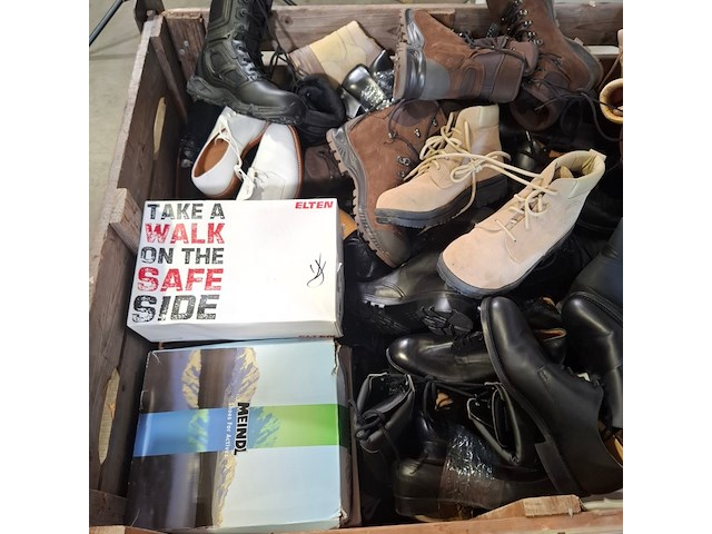 Partij diverse schoenen - afbeelding 8 van  8