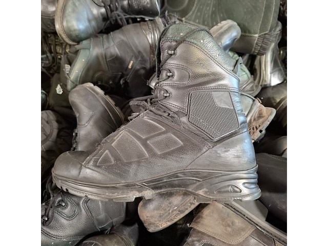 Partij diverse schoenen - afbeelding 2 van  13