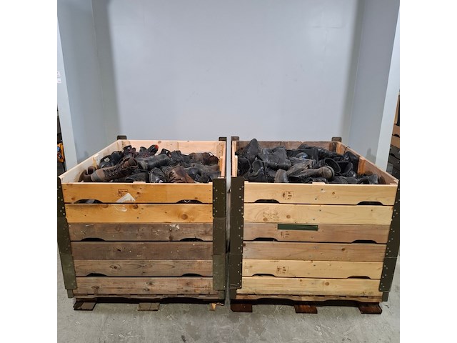 Partij diverse schoenen - afbeelding 1 van  13