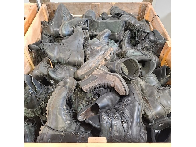 Partij diverse schoenen - afbeelding 12 van  13
