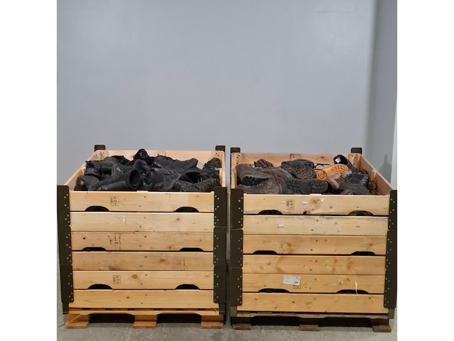 Partij diverse schoenen - afbeelding 1 van  12