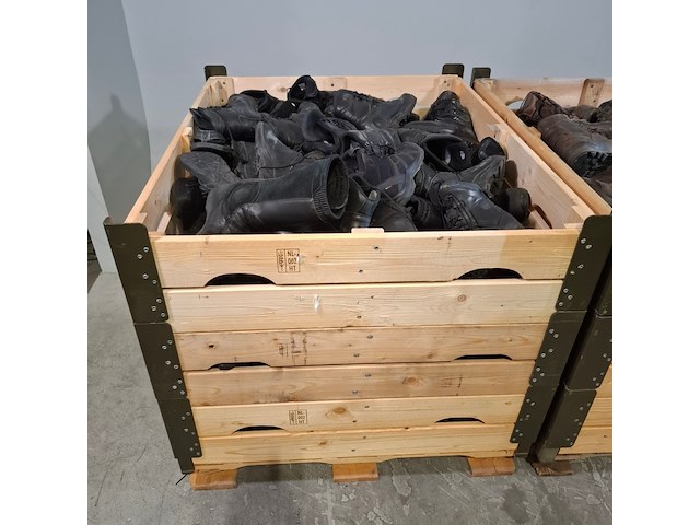 Partij diverse schoenen - afbeelding 6 van  12