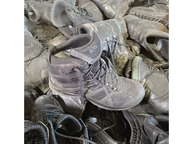 Partij diverse schoenen - afbeelding 7 van  12