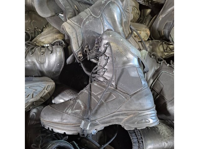 Partij diverse schoenen - afbeelding 9 van  12