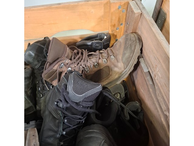 Partij diverse schoenen - afbeelding 5 van  14
