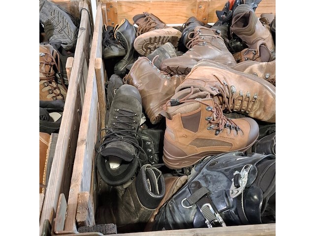 Partij diverse schoenen - afbeelding 5 van  10