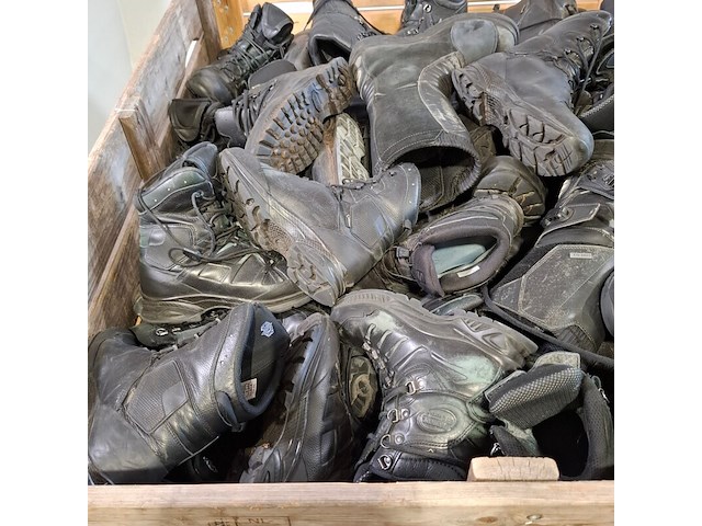 Partij diverse schoenen - afbeelding 3 van  10