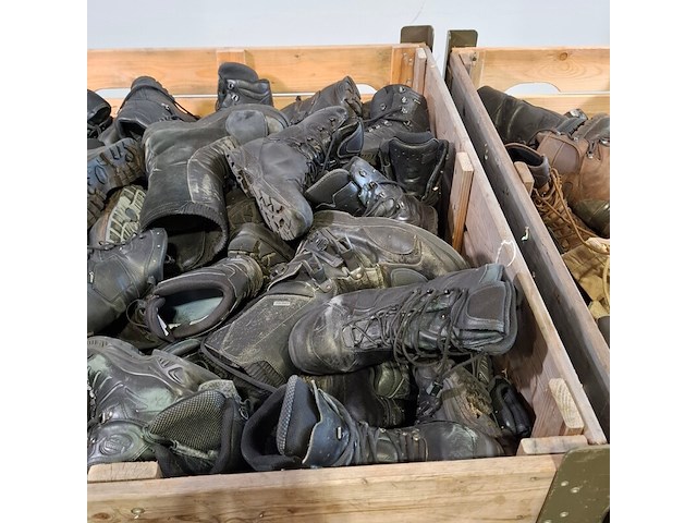 Partij diverse schoenen - afbeelding 4 van  10