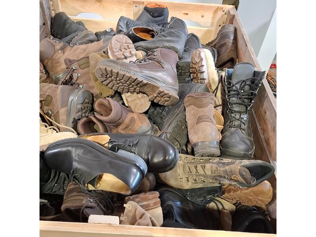 Partij diverse schoenen - afbeelding 6 van  10
