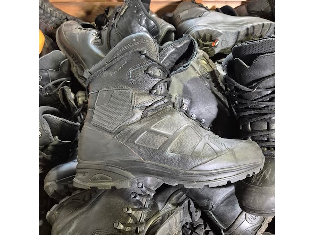 Partij diverse schoenen - afbeelding 2 van  13