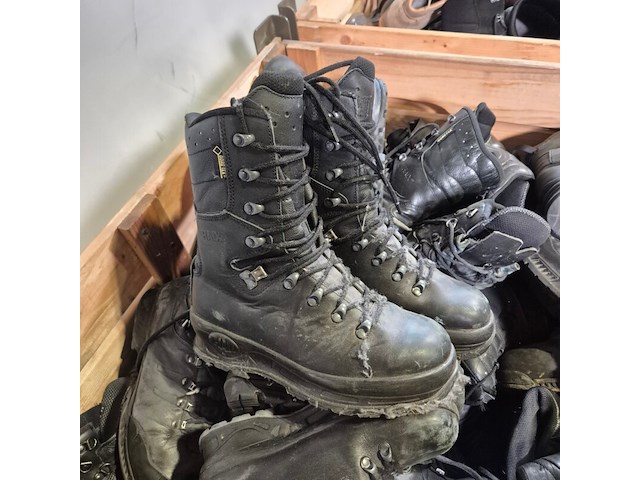 Partij diverse schoenen - afbeelding 3 van  13