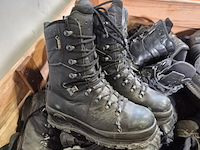 Partij diverse schoenen - afbeelding 3 van  13