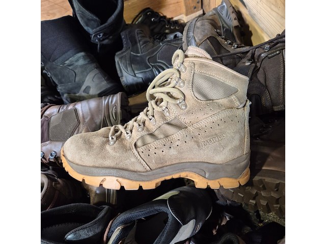 Partij diverse schoenen - afbeelding 8 van  13