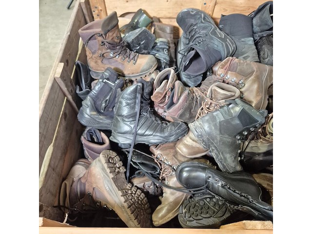 Partij diverse schoenen - afbeelding 11 van  13