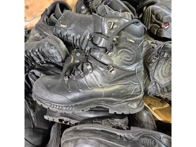 Partij diverse schoenen - afbeelding 13 van  13