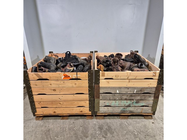 Partij diverse schoenen - afbeelding 1 van  13
