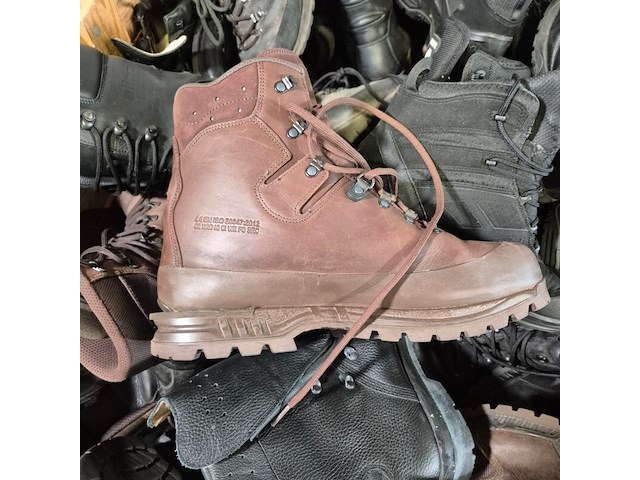 Partij diverse schoenen - afbeelding 7 van  13