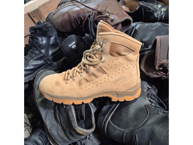 Partij diverse schoenen - afbeelding 9 van  13
