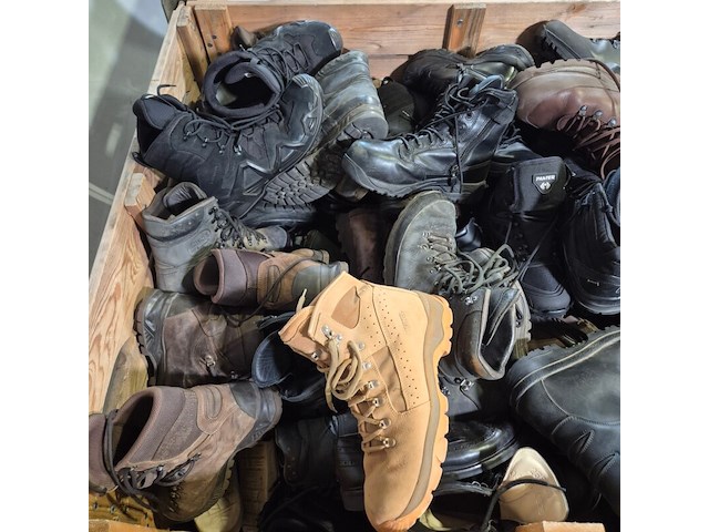 Partij diverse schoenen - afbeelding 11 van  13