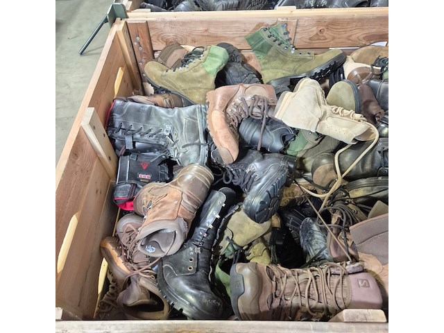 Partij diverse schoenen - afbeelding 4 van  13