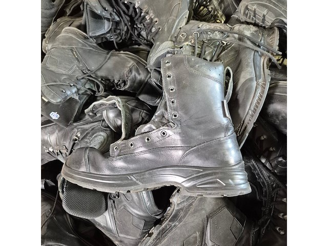 Partij diverse schoenen - afbeelding 7 van  13