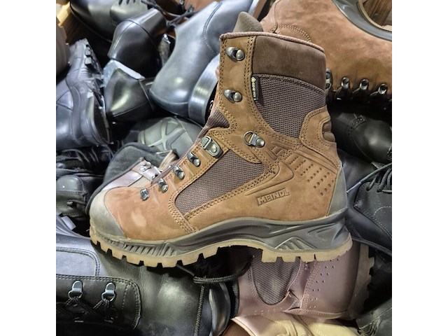 Partij diverse schoenen - afbeelding 6 van  8