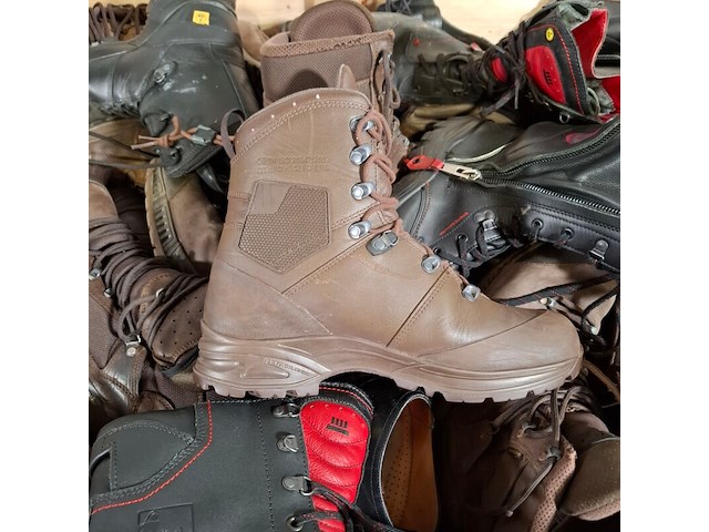 Partij diverse schoenen - afbeelding 3 van  13