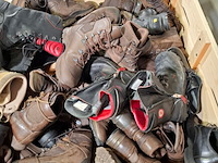 Partij diverse schoenen - afbeelding 4 van  13