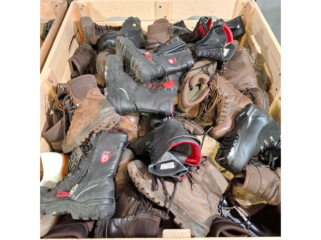 Partij diverse schoenen - afbeelding 12 van  13